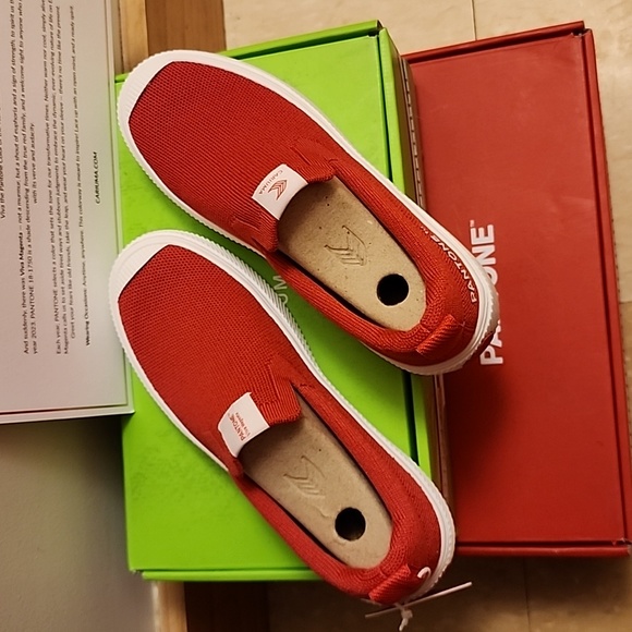 Cariuma Pantone Slip On Sneakers - Picture 3 of 4